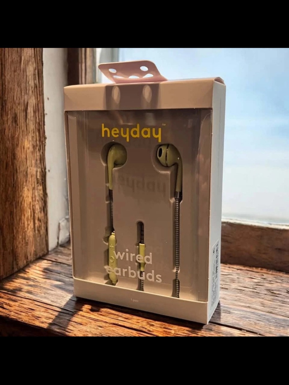 heyday Olive Wired Earbuds with Inline Mic